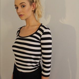 Striped quarter sleeve top